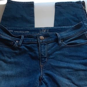 27/4 Curvy skinny Jean's